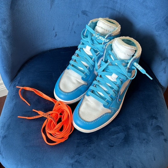 Off-White x Nike Air Jordan 1 Retro High OG ‘UNC’ Iconic Sneaker - Picture 8 of 12